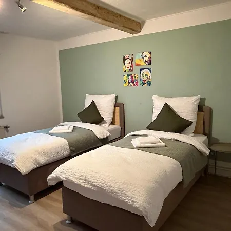 Janu-homes - 3 - 4 Betten, Waldblick Vom Kirchplatz Διαμέρισμα *