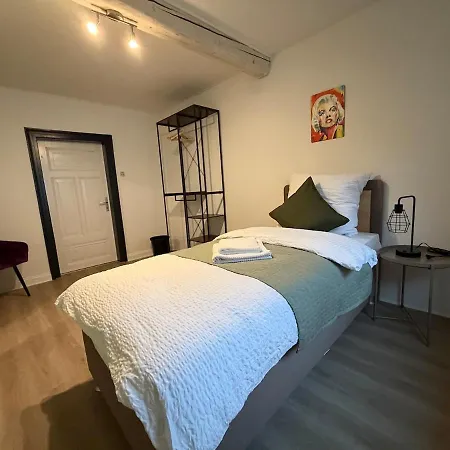 Janu-homes - 3 - 4 Betten, Waldblick Vom Kirchplatz