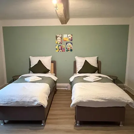 Janu-homes - 3 - 4 Betten, Waldblick Vom Kirchplatz * Mengerskirchen