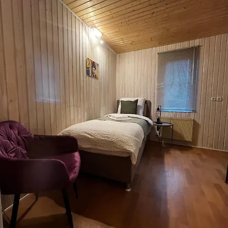 Διαμέρισμα Janu-homes - 3 - 4 Betten, Waldblick Vom Kirchplatz Mengerskirchen