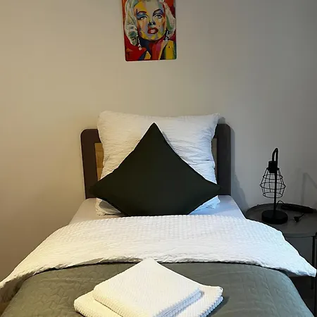 Janu-homes - 3 - 4 Betten, Waldblick Vom Kirchplatz * Mengerskirchen