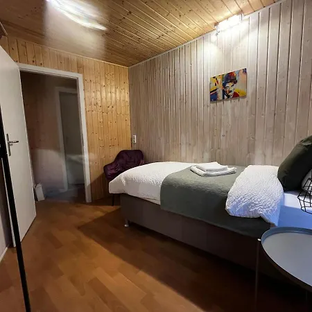 Janu-homes - 3 - 4 Betten, Waldblick Vom Kirchplatz * Mengerskirchen