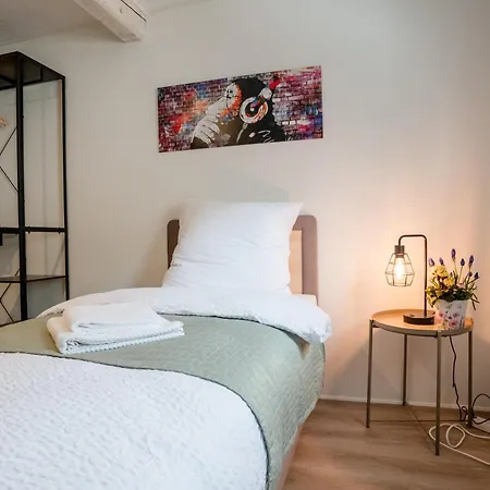 Appartement Janu-homes - 3 - 4 Betten, Waldblick Vom Kirchplatz