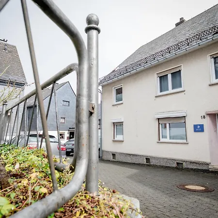 Apartment Janu-homes - 3 - 4 Betten, Waldblick Vom Kirchplatz Mengerskirchen