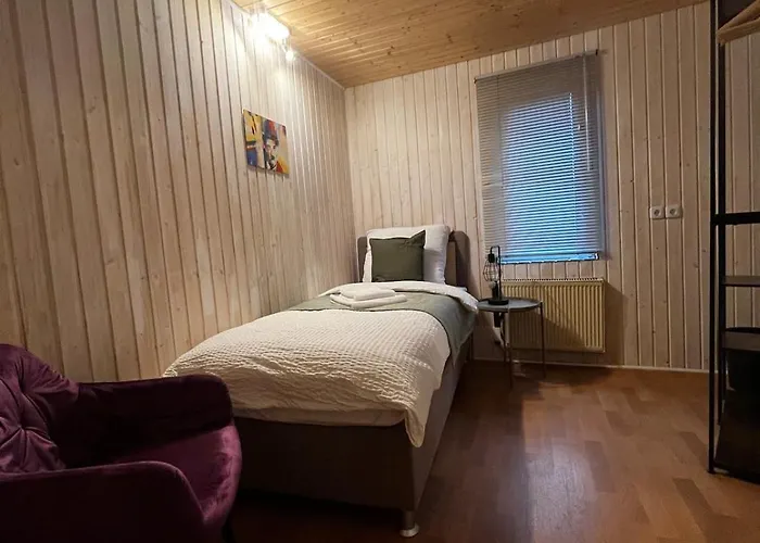 Apartman Janu-homes - 3 - 4 Betten, Waldblick Vom Kirchplatz Mengerskirchen