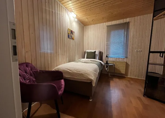 Apartman Janu-homes - 3 - 4 Betten, Waldblick Vom Kirchplatz Mengerskirchen