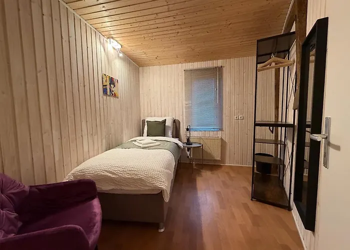 Apartman Janu-homes - 3 - 4 Betten, Waldblick Vom Kirchplatz Mengerskirchen