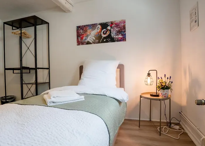 Apartment Janu-homes - 3 - 4 Betten, Waldblick Vom Kirchplatz