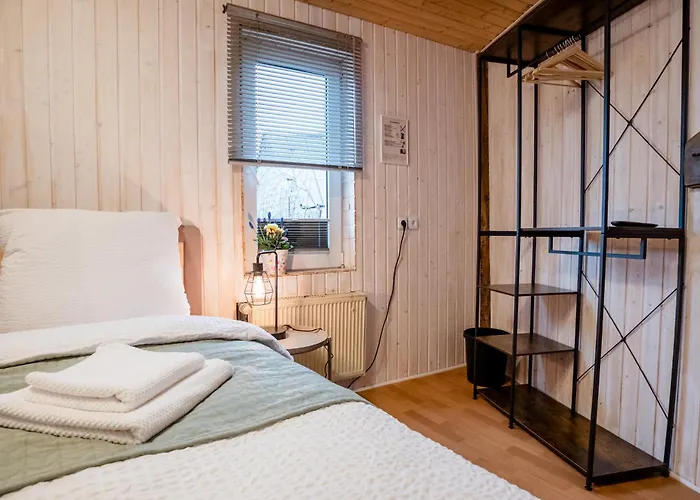 Janu-homes - 3 - 4 Betten, Waldblick Vom Kirchplatz * Mengerskirchen