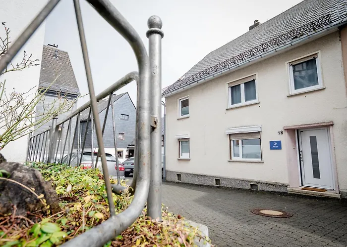 Apartment Janu-homes - 3 - 4 Betten, Waldblick Vom Kirchplatz Mengerskirchen